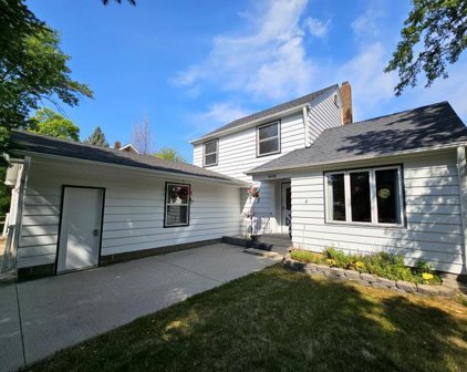 902 2nd Avenue N, Wheaton