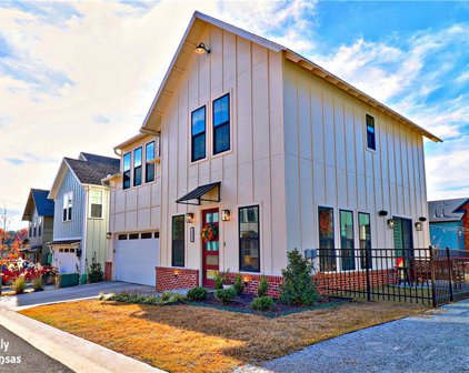 2647 N Wallis, Fayetteville
