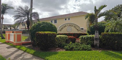 17847 Nw 74th Path, Hialeah