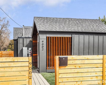 9002 12th Avenue SW, Seattle