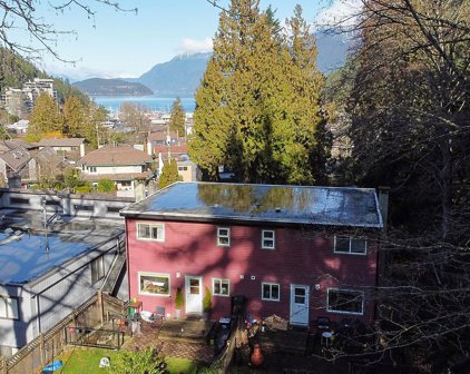 6330 Argyle Avenue, West Vancouver