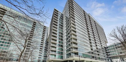 9655 Woods Drive Unit #1405, Skokie