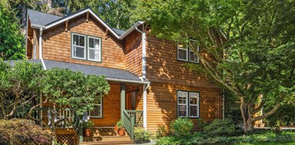 8193 NE Mabrey Lane, Bainbridge Island