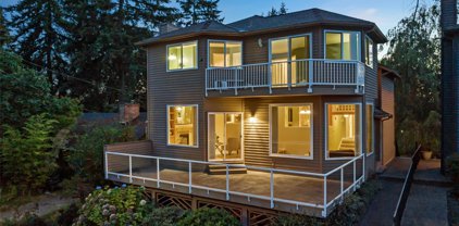 13524 39th Avenue NE, Seattle