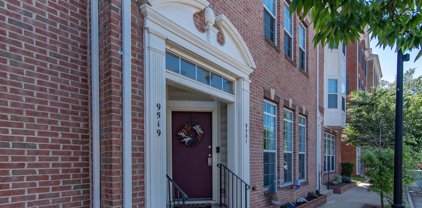9521 Center St, Manassas
