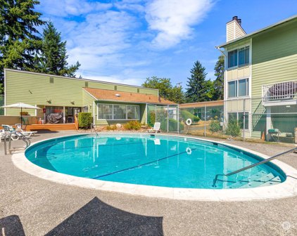2409 S 222nd Street Unit #B16, Des Moines