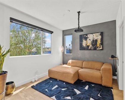 18452 W Montage Lane, Northridge