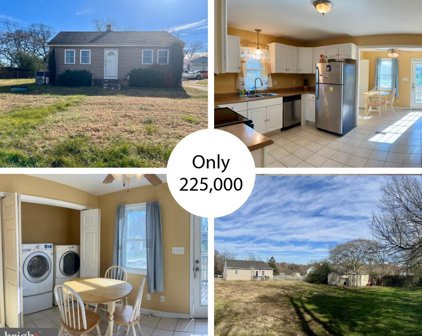 210 Jett Dr, Fredericksburg