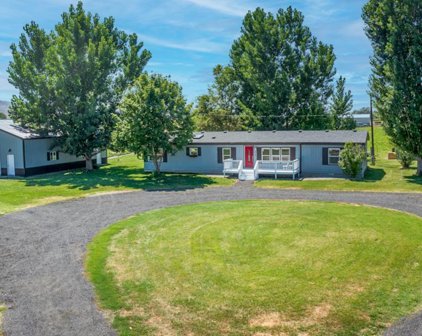 6904 S Wilgus Road, Prosser