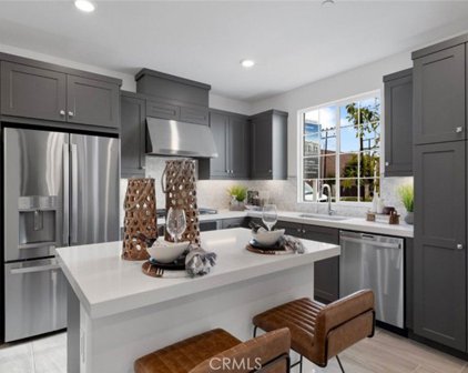 553 Embrook Way, West Covina