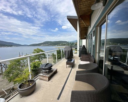 1132 Alderside Road, Port Moody