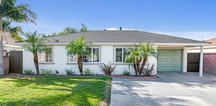 13737 Gardenland Avenue, Bellflower