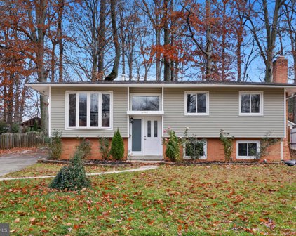 13905 Arctic Ave, Rockville