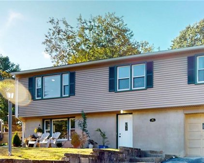 63 Grey Rock Road, Bridgeport