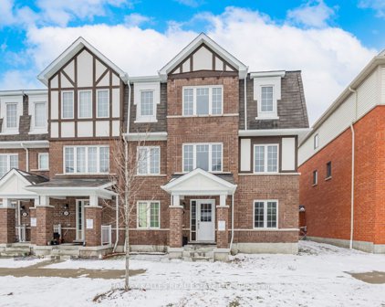 26 Bluegill Cres, Whitby