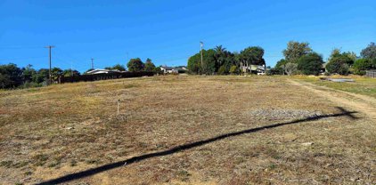 730 Constant Creek Rd, Fallbrook