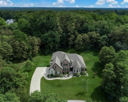 21562 Golden Maple Court, South Bend