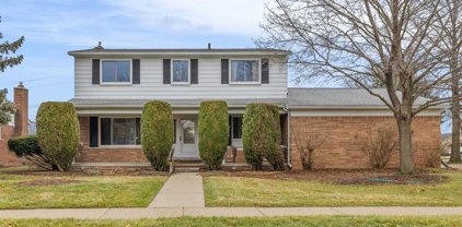 36208 WAYNE, Sterling Heights