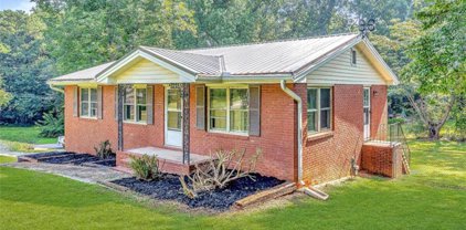 3035 Sw Michael Sw Drive, Marietta