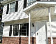 122 Crossing Drive, Normal image