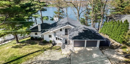 7489 Ravine Drive NE, Belding