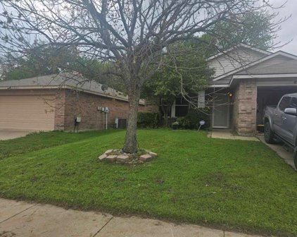 5229 Bedfordshire  Drive, Fort Worth
