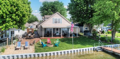 4222 W Joy Road, Shelbyville