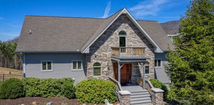 146 Snow Fox Lane, Banner Elk