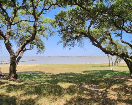 2394 W Bayshore Drive, Palacios