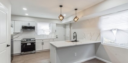 1221 E Oliver St, Baltimore