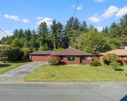 615 Vipond, Crescent City