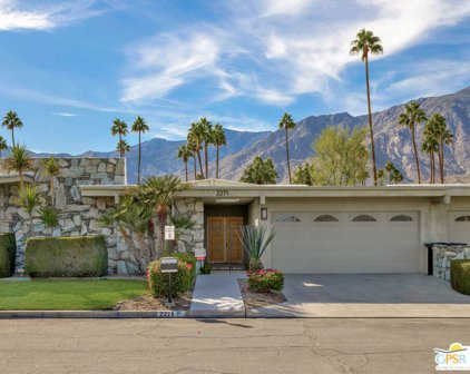 2271 S Madrona Dr, Palm Springs
