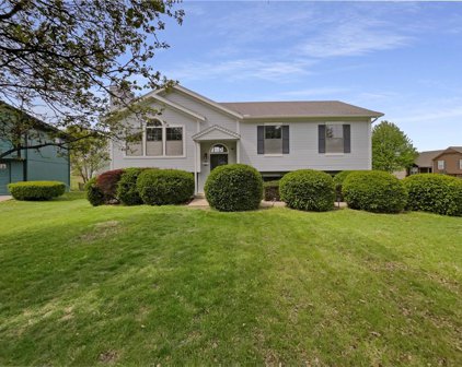 945 Daney Circle, Lee's Summit