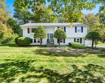 14 Hill Street, Wayland