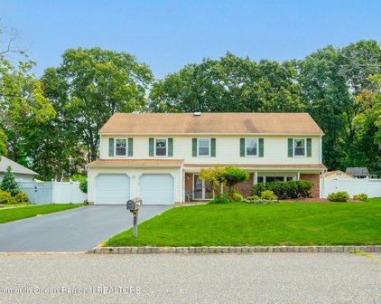 46 Bayberry Drive, Holmdel