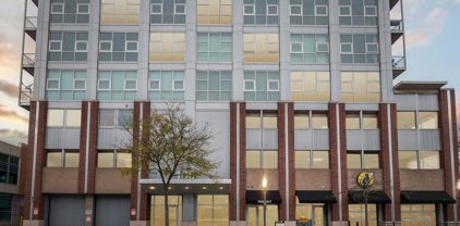 100 W 5TH Unit 701, Royal Oak