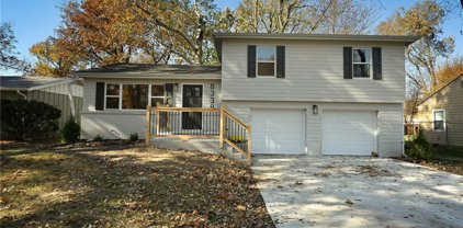 8338 Russell Street, Overland Park