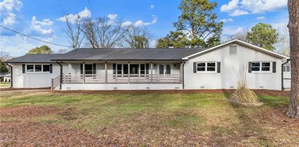 172 Thompson Place, Gainesville