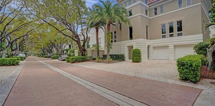 3521 Bayshore Villas Dr, Miami