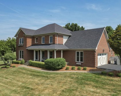 1215 Park Shore Rd, La Grange