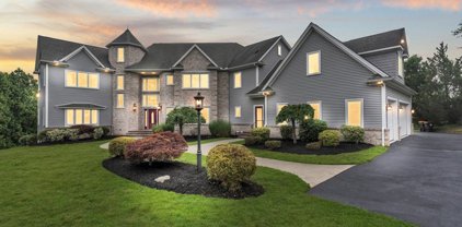 1661 Suffield St, Agawam