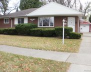 8620 WHITEFIELD, Dearborn Heights image