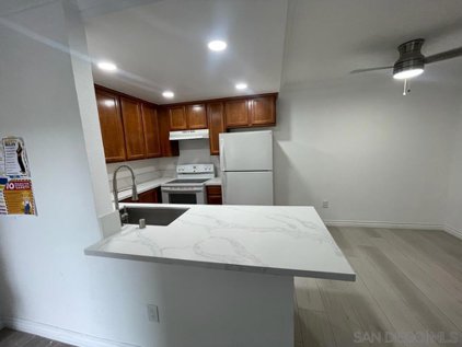 432 Edgehill Ln Unit 91, Oceanside