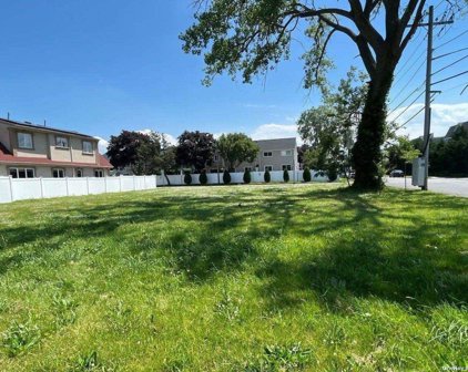 2 Baker Court, Island Park