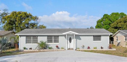 2221 Chatlin Road, Holiday
