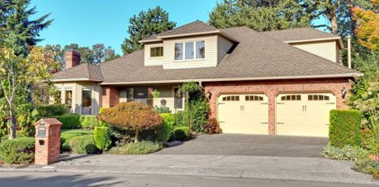 14205 EDENBERRY DR, Lake Oswego
