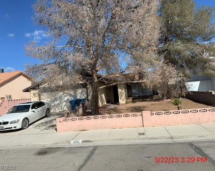 3818 Silent Hill Drive, Las Vegas