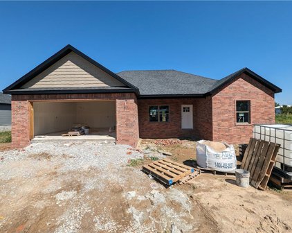 2310 John W Montgomery  Circle, Pea Ridge
