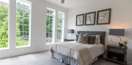 403 Burton Drive Unit 107, Alpharetta