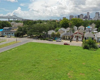 618 Atlantic  Avenue, New Orleans